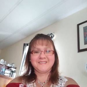 Meet your Posher, Becky